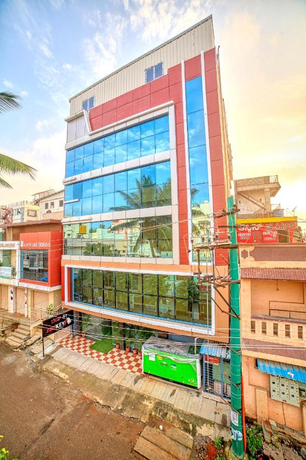 Redkey Inn Hotel Near Bangalore Airport Airport Pickup & Drop Available 24X7 Yelahanka Ngoại thất bức ảnh